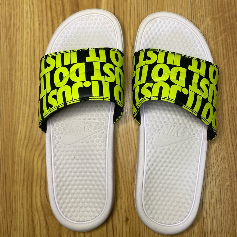 Nike Men's Benassi JDI Print Slide Sandal  White/Volt/Black Just Do It Size 10